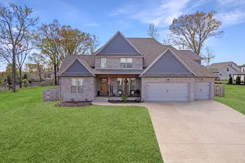 15 Lake Breeze Dr, Jackson, TN 38305