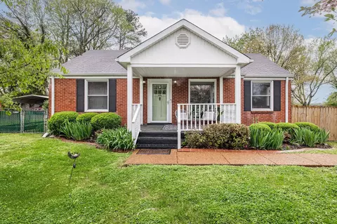 2236 Ridgecrest Dr, Nashville, TN 37216