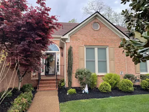 1040 Beech Tree Ln, Brentwood, TN 37027