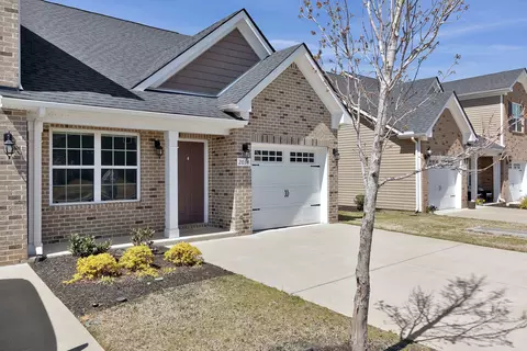 2034 Alysheba Run, Murfreesboro, TN 37128