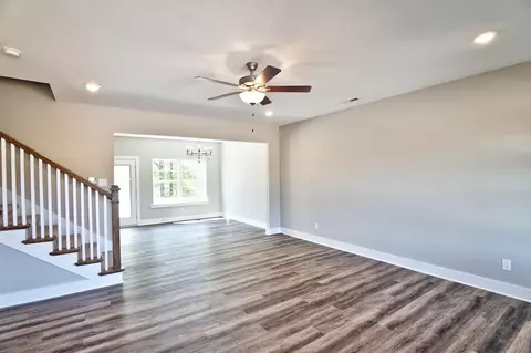 702 Vrabel Rd, Murfreesboro, TN 37130 photo 2