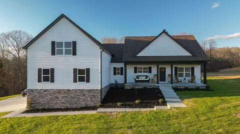 6148 N Mount Pleasant Rd, Greenbrier, TN 37073