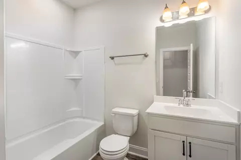 Bath - 2605 Eldin Crk, Murfreesboro, TN 37128 photo 4 of 4