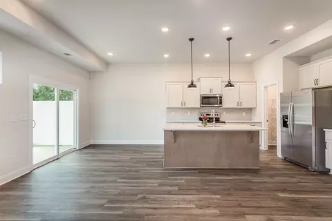 Kitchen - 2605 Eldin Crk, Murfreesboro, TN 37128 photo 5 of 5