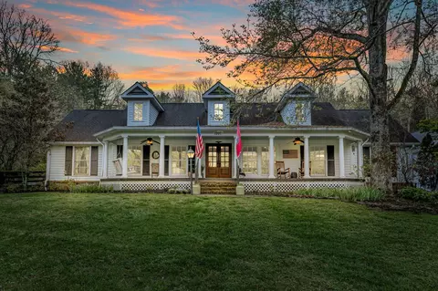 1207 Perkins Ln, Franklin, TN 37069