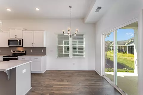 Dining - 2624 Eldin Crk, Murfreesboro, TN 37128 photo 1 of 3