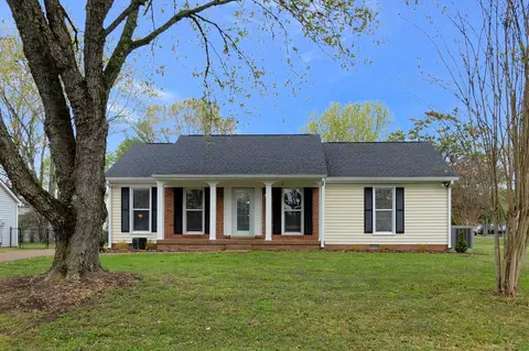 701 Riverview Dr, Franklin, TN 37064
