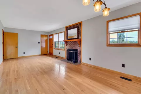 Living - 288 Floraton Rd, Murfreesboro, TN 37127 photo 2 of 3