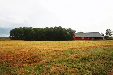 Exterior - 185 Swindell Mill Rd, Walling, TN 38587 photo 6 of 8