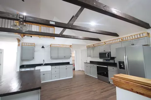 Kitchen - 185 Swindell Mill Rd, Walling, TN 38587 photo 3 of 3
