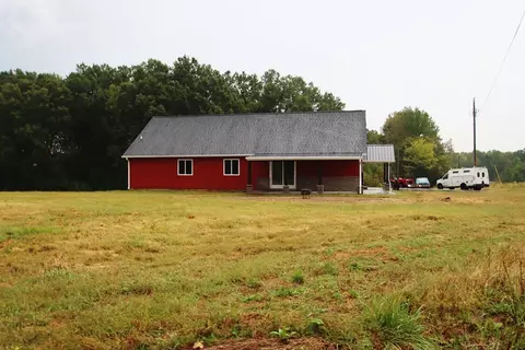Exterior - 185 Swindell Mill Rd, Walling, TN 38587 photo 4 of 8