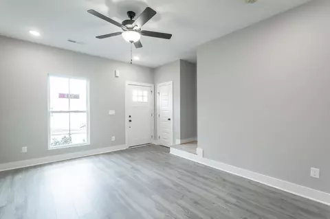 Living - 2425 E 17th St, Chattanooga, TN 37404 photo 1 of 1