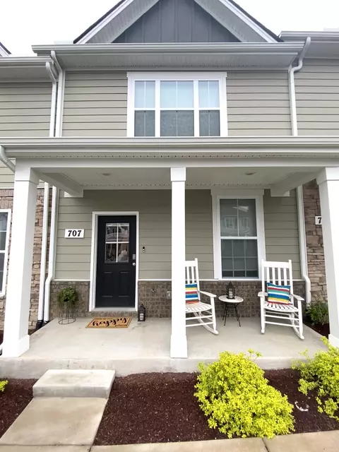 707 Dallas Dr, Columbia, TN 38401