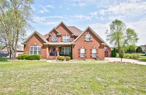 816 Furman Dr, Murfreesboro, TN 37129
