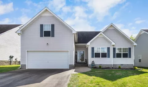 908 Cindy Jo Ct, Clarksville, TN 37040