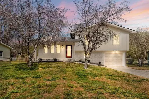 8608 Daisy Dallas Rd, Hixson, TN 37343