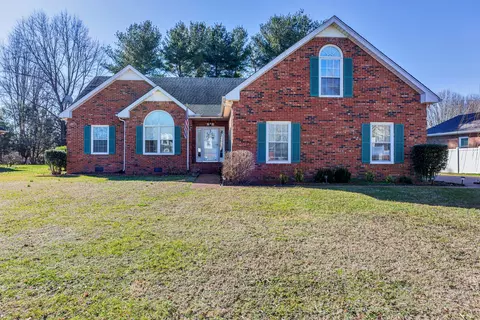 1502 Kensington Dr, Murfreesboro, TN 37130