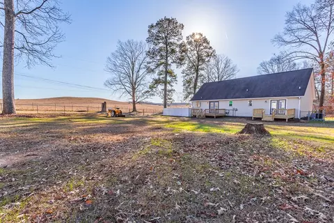 212 Hazel Ln NE, Dalton, GA 30721 photo 4