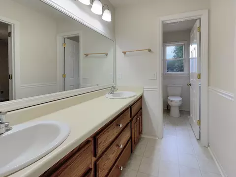 Bath - 200 Timberlake Dr, Springfield, TN 37172 photo 2 of 3