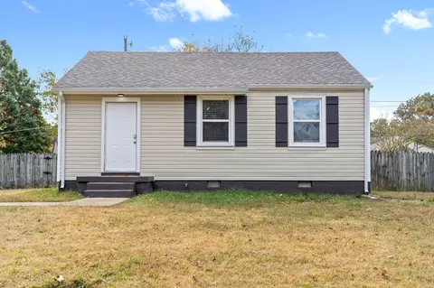 68 Maple St, Clarksville, TN 37042