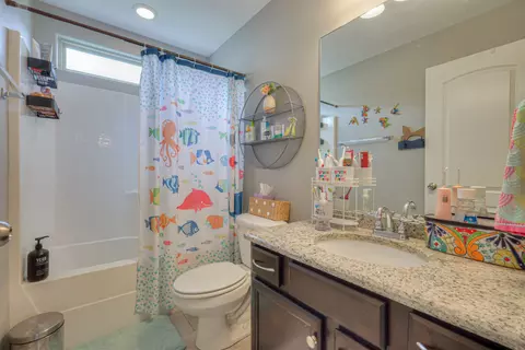 Bath - 2004 Lima Ct, Spring Hill, TN 37174 photo 6 of 6