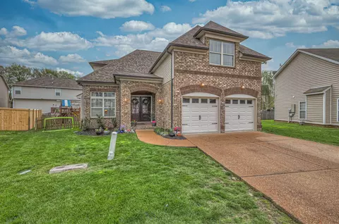 2004 Lima Ct, Spring Hill, TN 37174