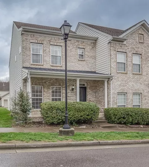 1008 Loxley Dr, Nashville, TN 37211