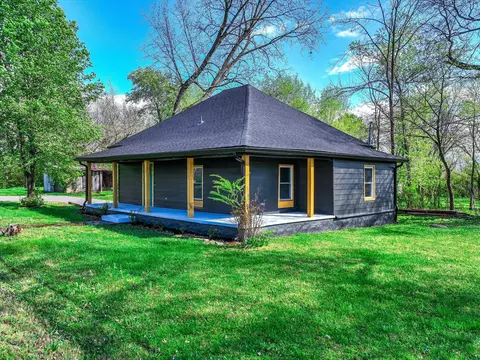 413 Broadview St, Chapel Hill, TN 37034