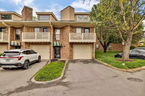 215 Glenstone Cir, Brentwood, TN 37027