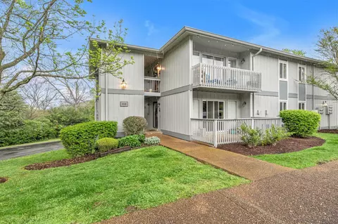21 Vaughns Gap Rd #42, Nashville, TN 37205