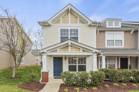 3337 Harpeth Springs Dr, Nashville, TN 37221