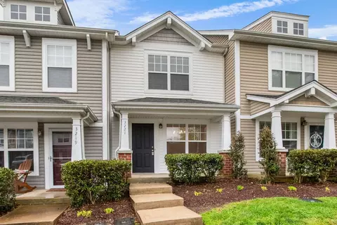 3221 Harpeth Springs Dr, Nashville, TN 37221