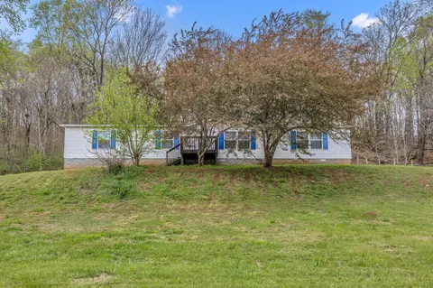 2060 Preacher Holt Rd, Mount Pleasant, TN 38474