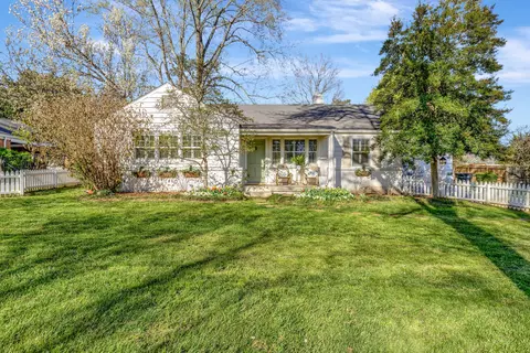 102 Allendale Dr, Nashville, TN 37205