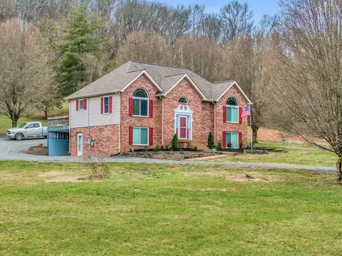 367 Mcmurry Blvd W, Hartsville, TN 37074