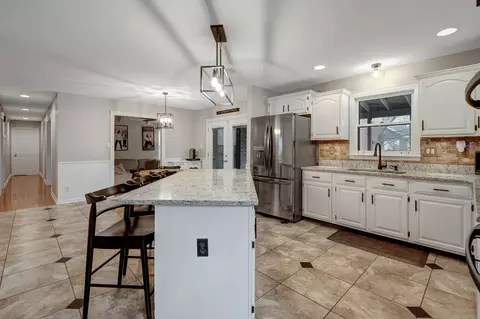 Kitchen - 2101 Masters Dr, Springfield, TN 37172 photo 2 of 4