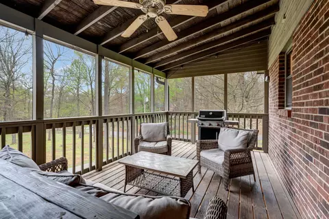 Exterior - 2101 Masters Dr, Springfield, TN 37172 photo 10 of 15