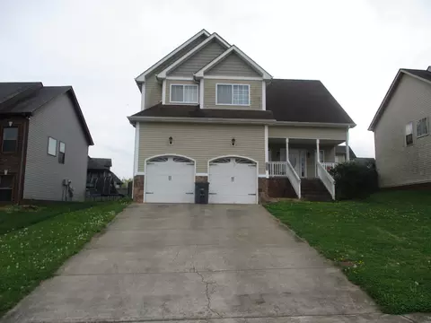 1304 Allmon Dr, Clarksville, TN 37042