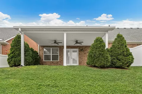 Exterior - 2021 Morrison Ave, Spring Hill, TN 37174 photo 10 of 11