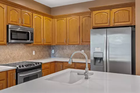 Kitchen - 2021 Morrison Ave, Spring Hill, TN 37174 photo 5 of 8