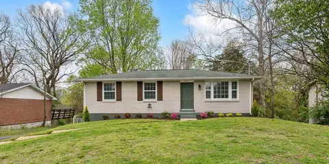 147 Luna Dr, Nashville, TN 37211