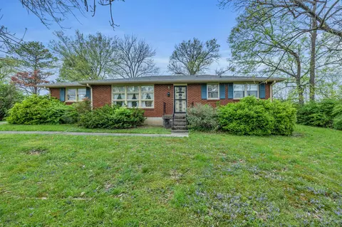 653 Lemont Dr, Nashville, TN 37216