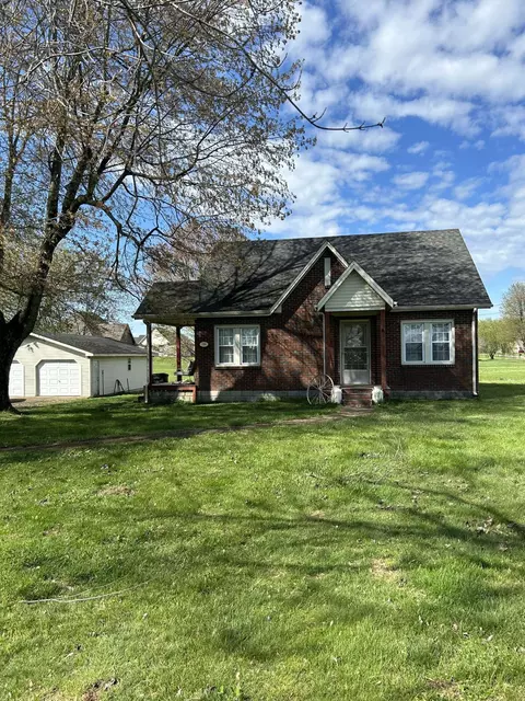 184 Brattontown Cir, Lafayette, TN 37083