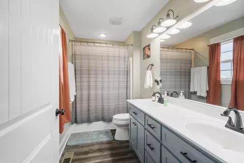 Bath - 18 Carson Ln, Ethridge, TN 38456 photo 1 of 2