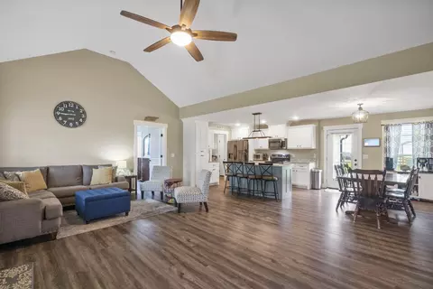 Bedroom - 18 Carson Ln, Ethridge, TN 38456 photo 1 of 4
