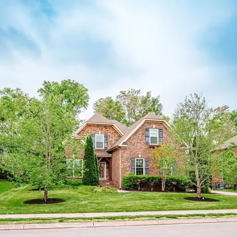 1393 Round Hill Ln, Spring Hill, TN 37174