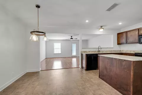 Kitchen - 4851 Octavia St, Murfreesboro, TN 37129 photo 5 of 7