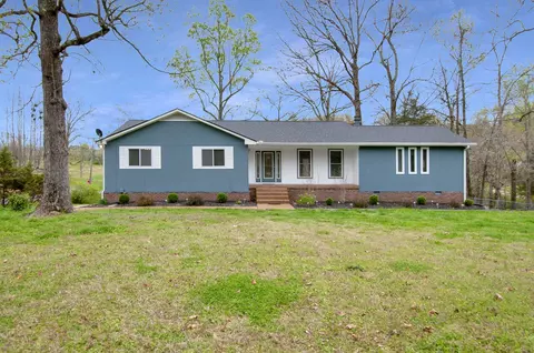 268 Woodlands Ct, Kingston Springs, TN 37082