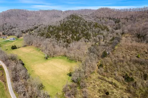 3561 Carter Branch Rd, Hartsville, TN 37074