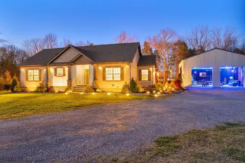 5611 Wayside Rd, Christiana, TN 37037